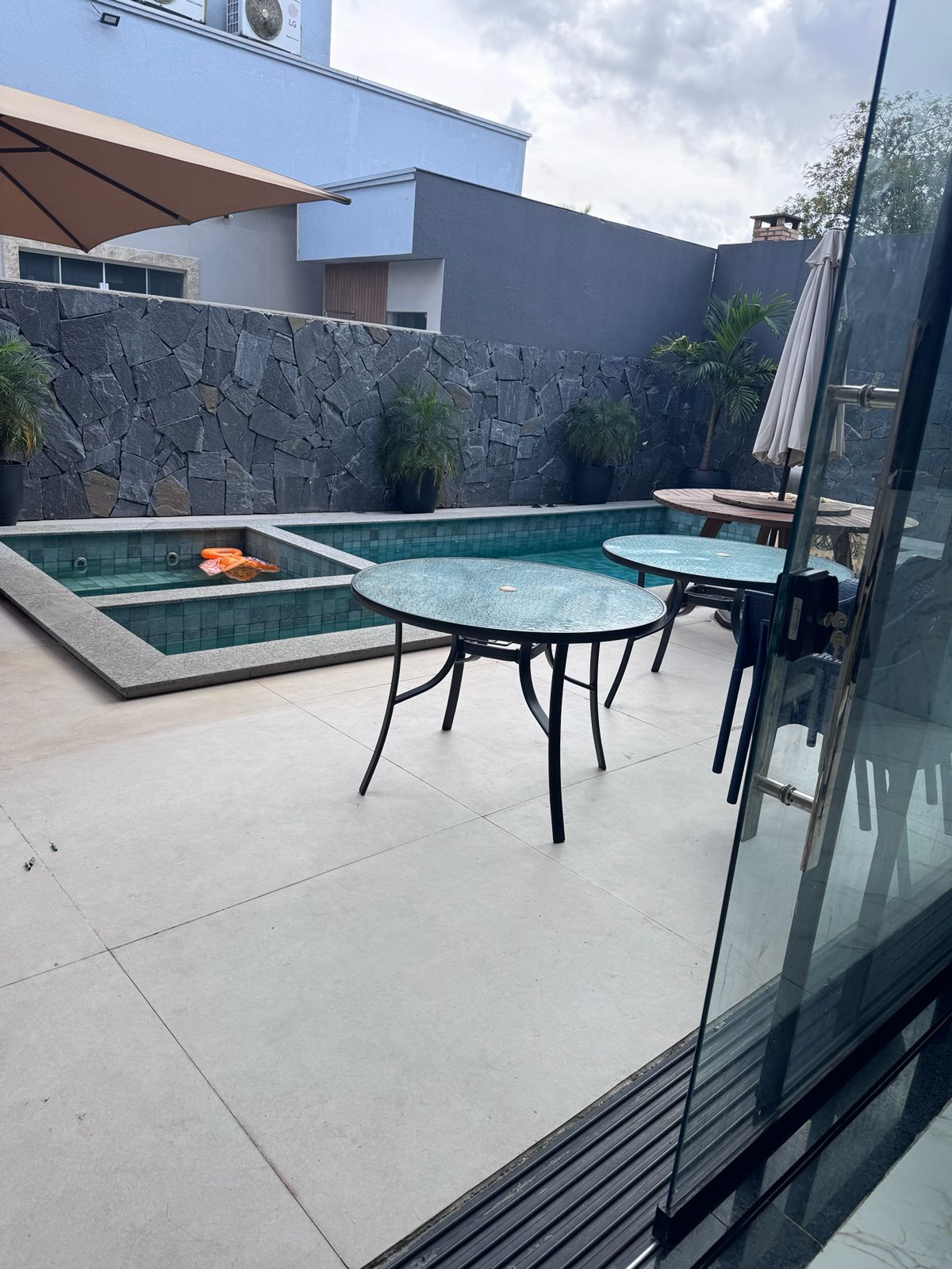 Casa no Greenville 2: vista da piscina